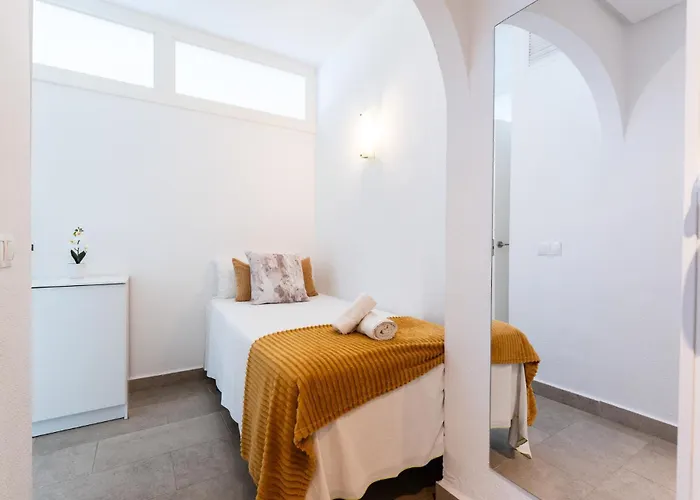 Malagasuite Duquesa Apartment